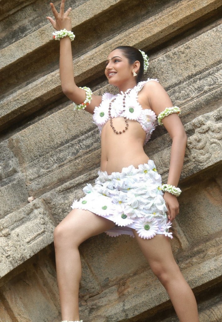 South-Actress-Ragini-hot-Photoshoot-1215422-708x1024.jpg