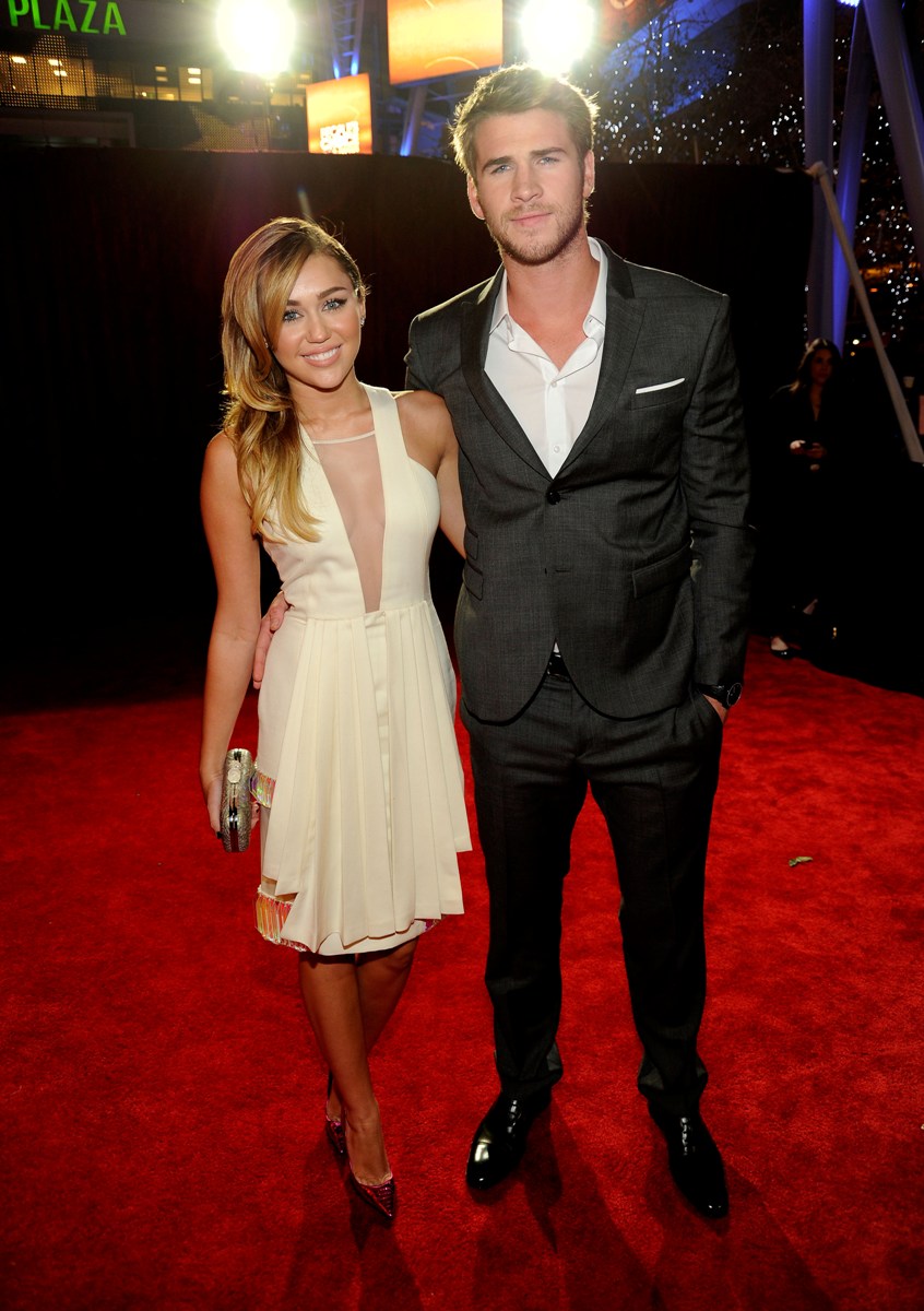 Miley-Cyrus-38th-Annual-Peoples-Choice-Awards-In-LA-05.jpg